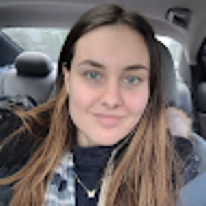 Meet your Posher, Alicia